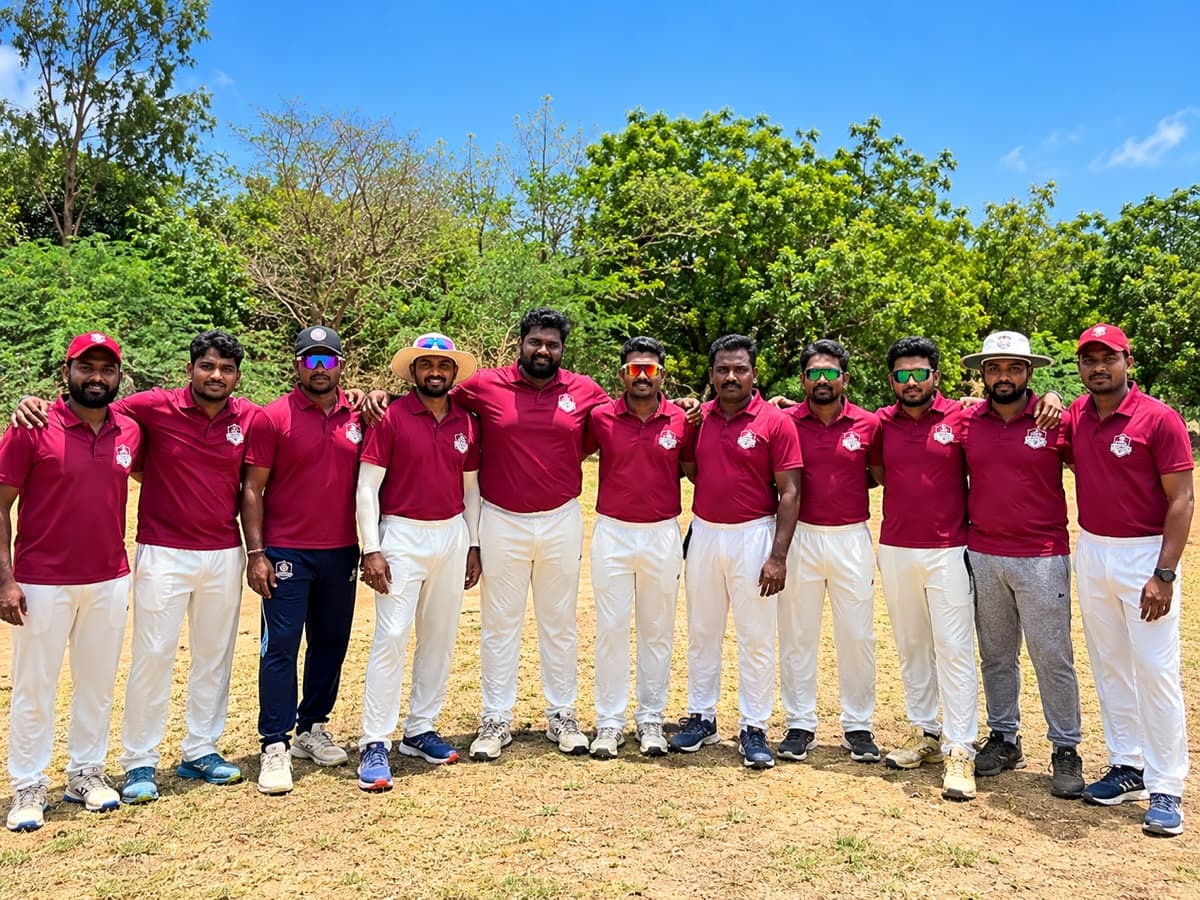 Maroon Cricket Team